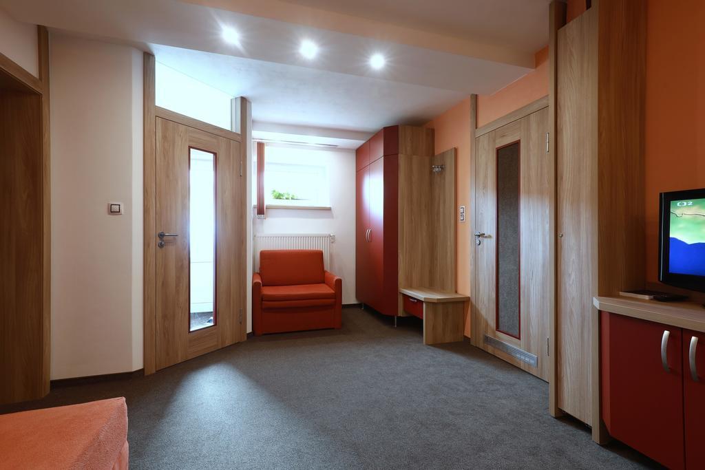 Wellness Penzion Pod Rozhlednou Kostelec nad Orlicí Exterior photo